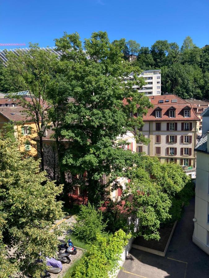 Charmant 2 Pieces Avec Parking Prive Lausanne Exterior photo